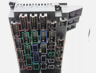 Caja De Fusibles Mercedes-Benz ML W163 1635450005