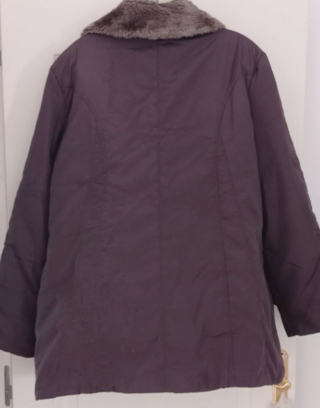 Abrigo acolchado  C&A T.3XL