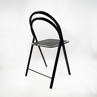 Sedia Clio disegnata da Giorgio Cattelan per Cidue