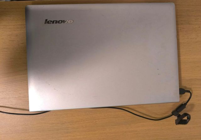 Portátil lenovo