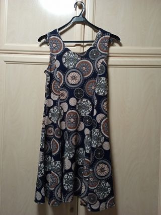 Vestido , lo regaló al comprar cualquier producto 