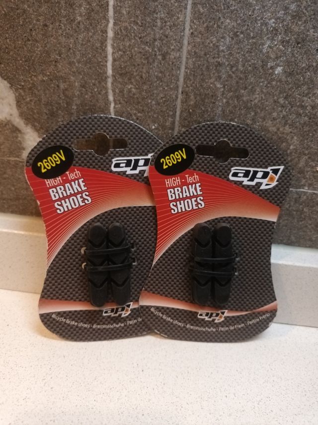 2 coppie pattini compat. Campagnolo