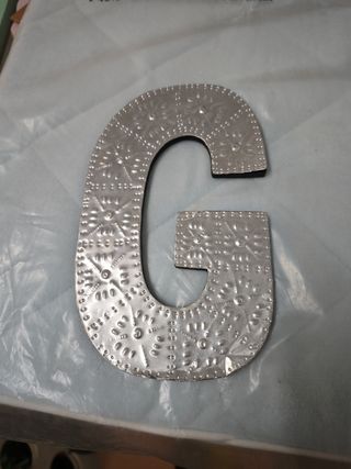 Letras decorativas A y G