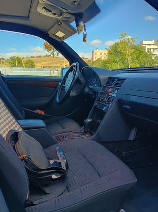 Mercedes-Benz Clase C 2000