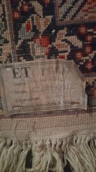 Tappeto persiano intrecciato a mano