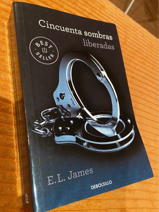 CINCUENTA SOMBRAS DE GREY I, II,III