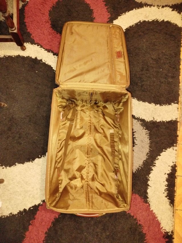 Maleta de viaje con ruedas