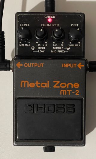 BOSS - effetti a pedale con alimentatore