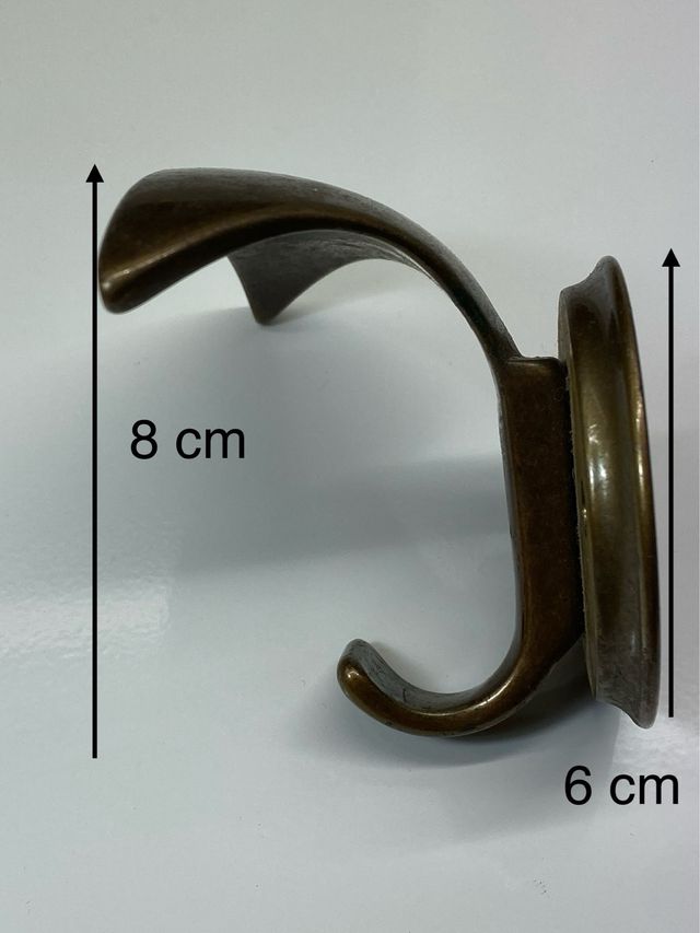 CUELGA ROPA DE BRONCE ANTIGUO AÑOS 50 60