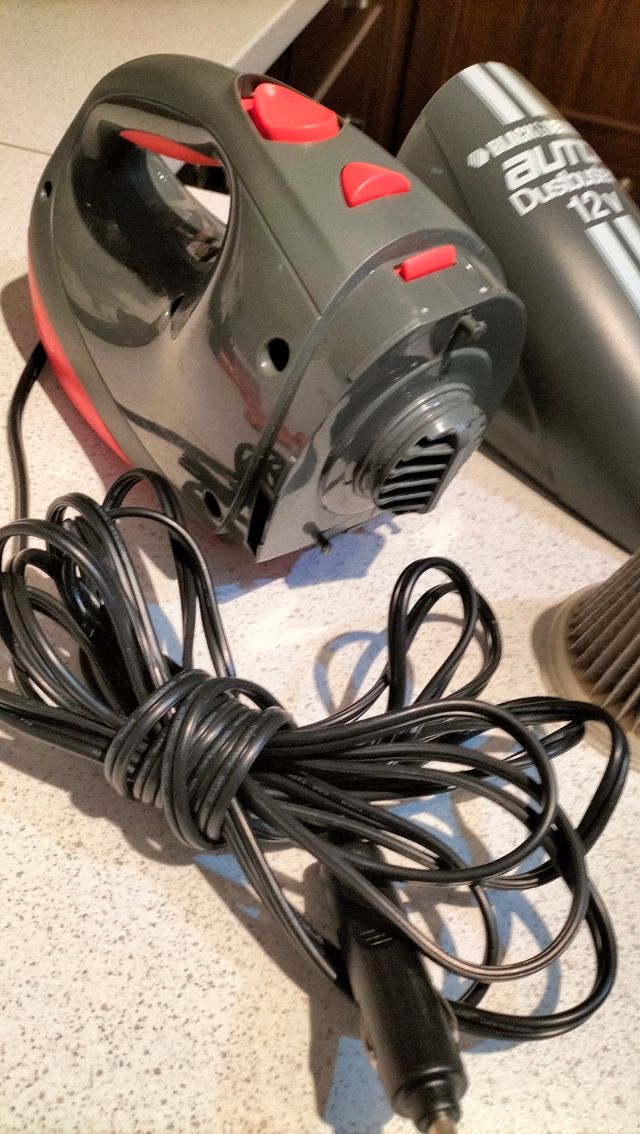Aspirapolvere auto Black& Decker 