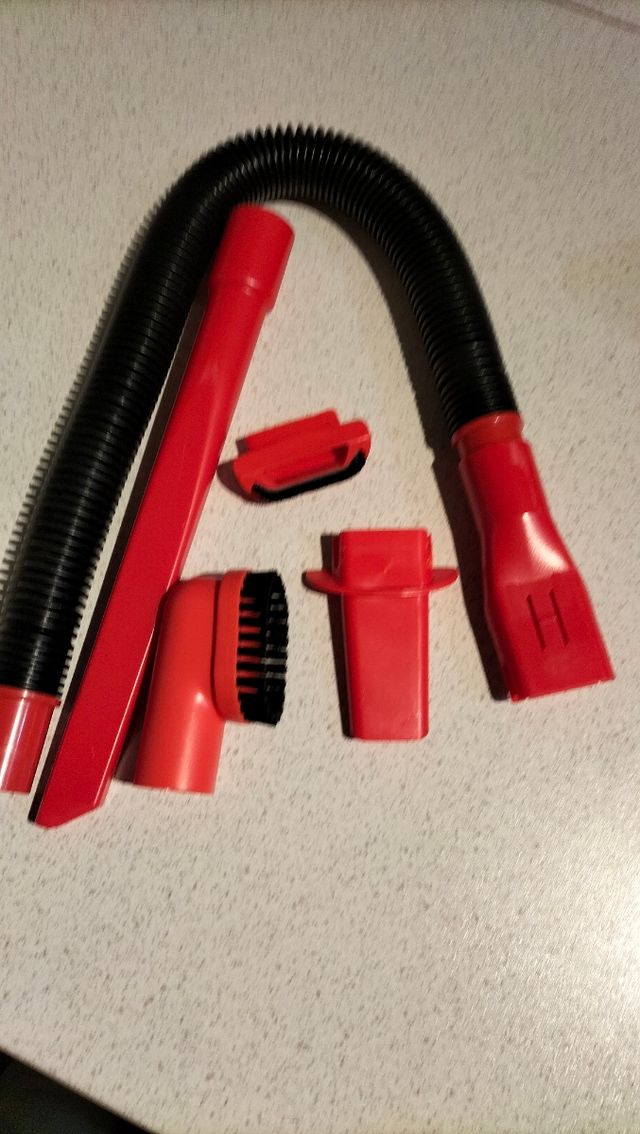 Aspirapolvere auto Black& Decker 