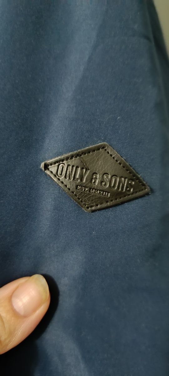 Anorak hombre con capucha