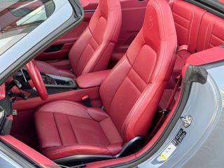 PORSCHE 911 Carrera 4 GTS Cabriolet