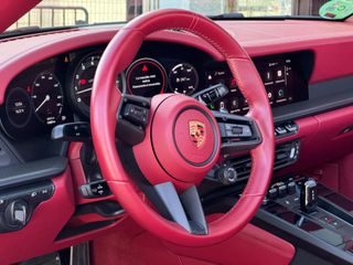 PORSCHE 911 Carrera 4 GTS Cabriolet