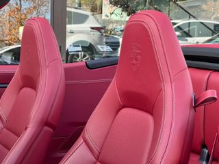 PORSCHE 911 Carrera 4 GTS Cabriolet