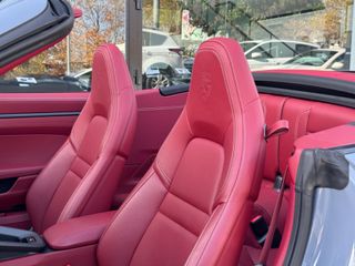 PORSCHE 911 Carrera 4 GTS Cabriolet