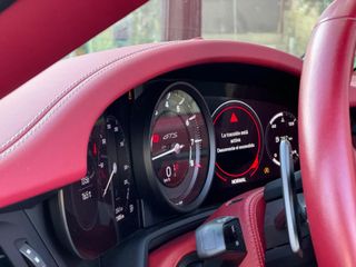 PORSCHE 911 Carrera 4 GTS Cabriolet