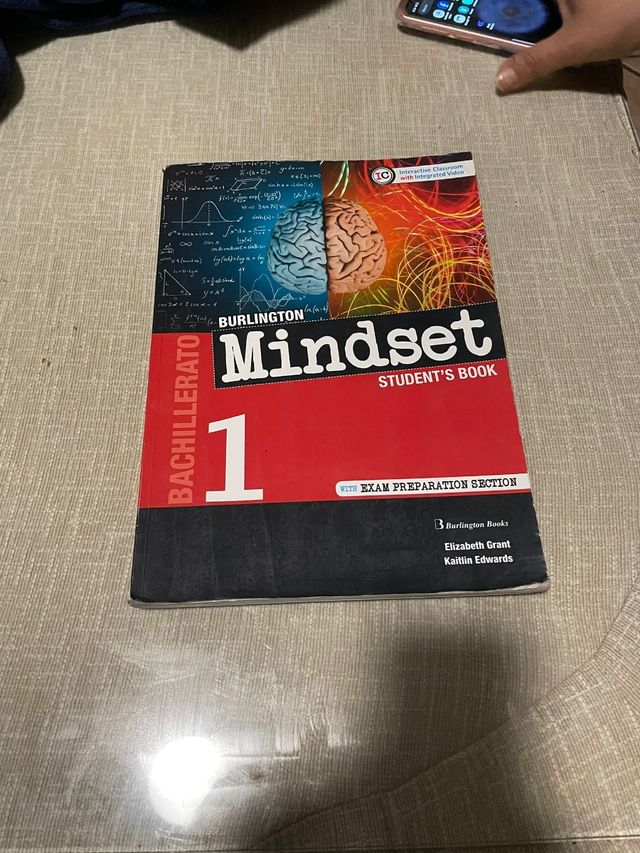 Libro de primero de bachillerato de  inglés