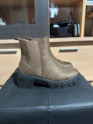 Botas chelsea marrones talla 36