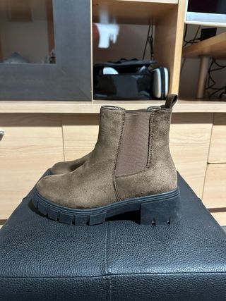 Botas chelsea marrones talla 36