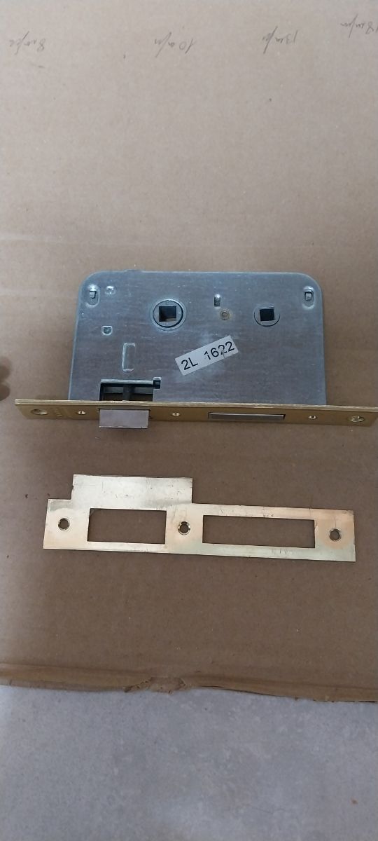 PICAPORTES VARIOS (LOTE)