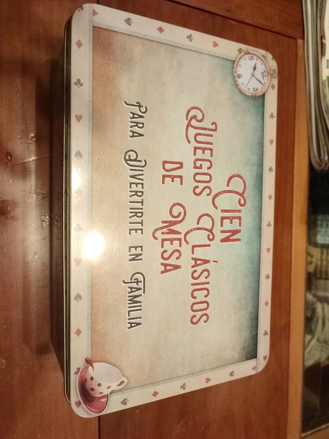 Juegos Cien Clásicos de Mesa. Familia