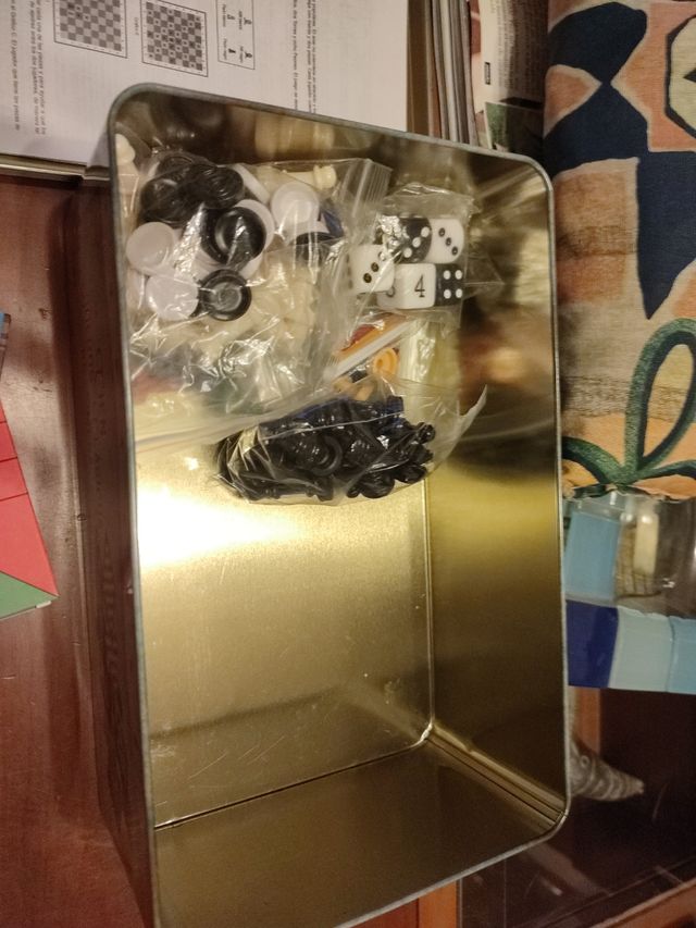 Juegos Cien Clásicos de Mesa. Familia