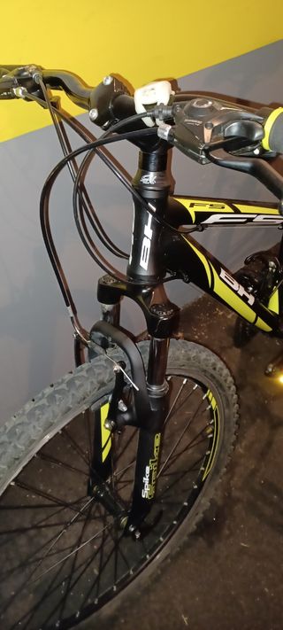 2 BICICLETAS DE 26" Y 24"