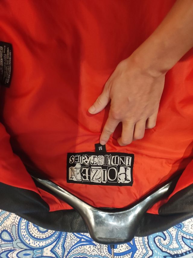 Cazadora cuero, poizen industries. M