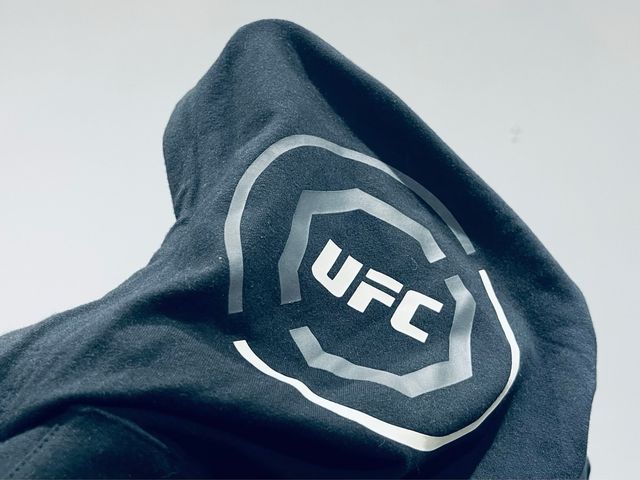 Chaqueta Reebock UFC Conor McGregor