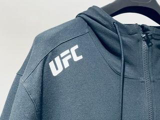 Chaqueta Reebock UFC Conor McGregor