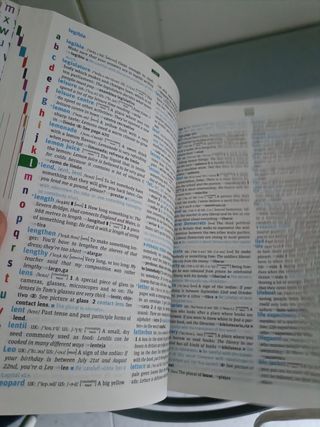 Muy world, diccionario ingles/ español 