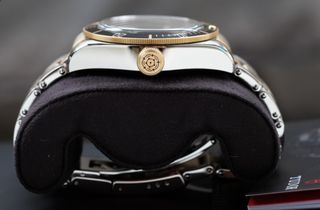 RELOJ TUDOR BLACK BAY ORO Y ACERO