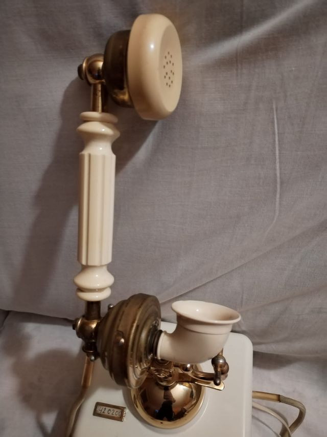 TELEFONO ANTIGUO
