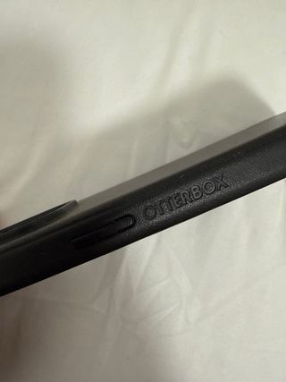 OtterBox funda para iPhone 15 Pro Symmetry