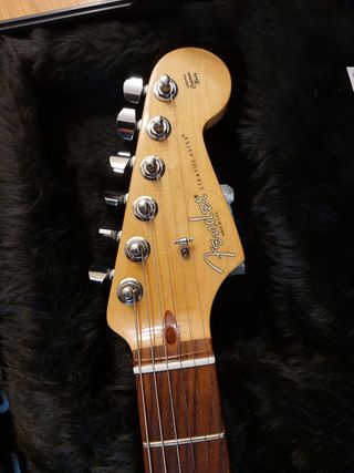  Fender Stratocaster Standar Am RW SSB 4/2016