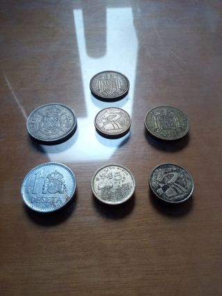 Monedas de 1 y 5 pesetas