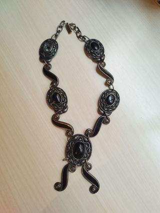 Collar de diseño Pilar Parreño 
