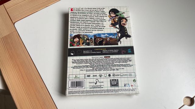 ATAQUE A LOS TITANES JUNIOR HIGH PRECINTADA