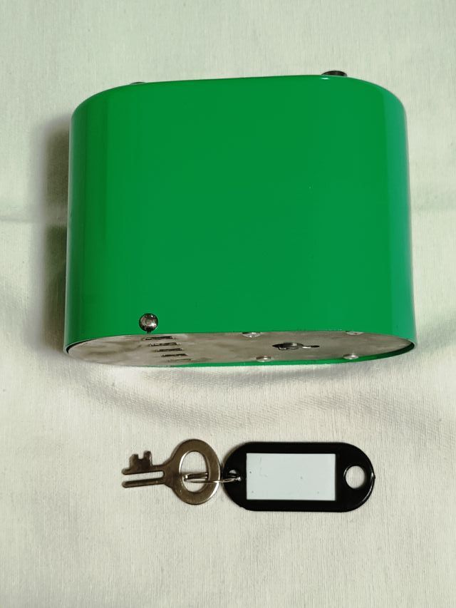 Salvadanaio Vintage colore verde con CHIAVE