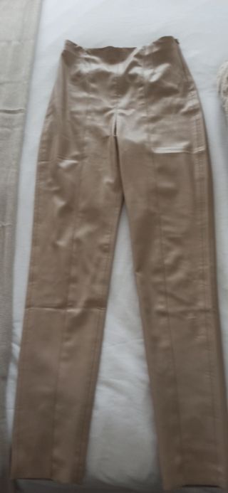 Pantalón Zara piel XS