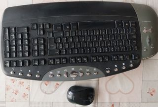 Teclado de PC con ratón inhalambrico