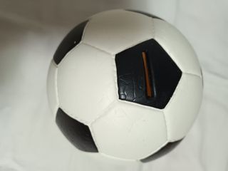 Salvadanaio pallone da calcio  con Chiave