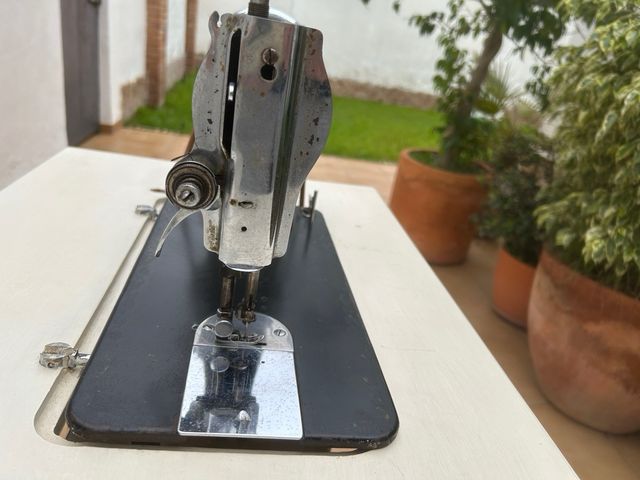 Maquina de Coser Alfa