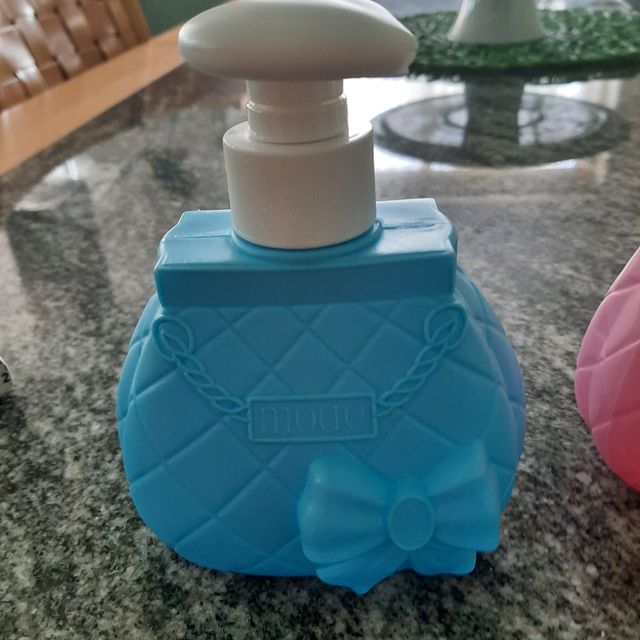 Dosatori per sapone liquido.