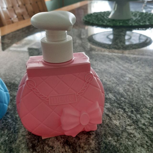 Dosatori per sapone liquido.