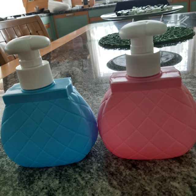 Dosatori per sapone liquido.