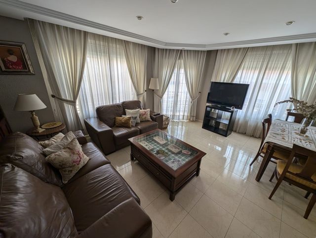 PISO EN YECLA CALLE CRUZ DE PIEDRA