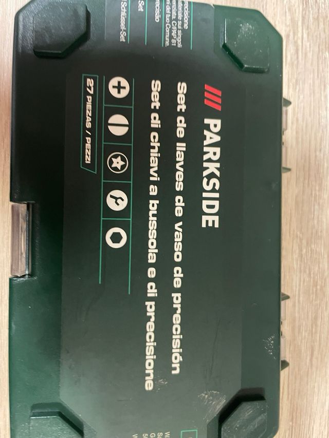 Estuche puntas + estuche tornillos