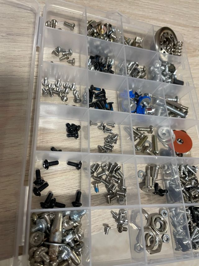 Estuche puntas + estuche tornillos